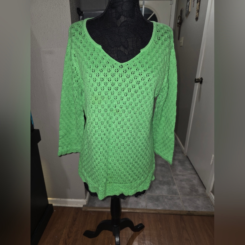 Westbound Bright Green V-Neck Sweater